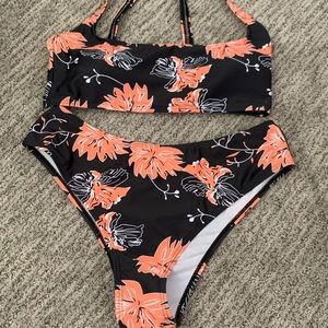 super cute floral bikini